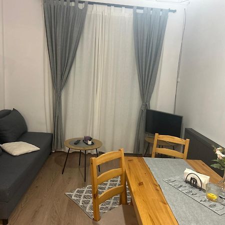 Apartamento Fressh House Sincraieni Exterior foto