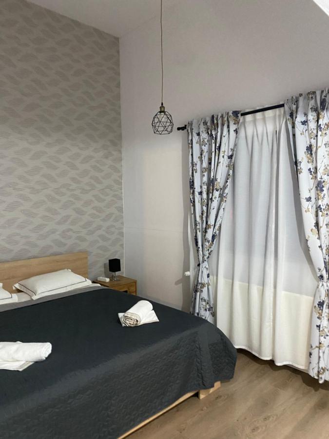 Apartamento Fressh House Sincraieni Exterior foto