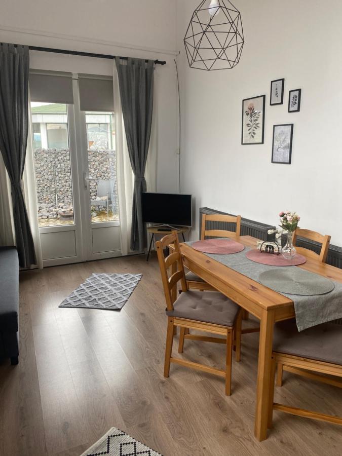 Apartamento Fressh House Sincraieni Exterior foto